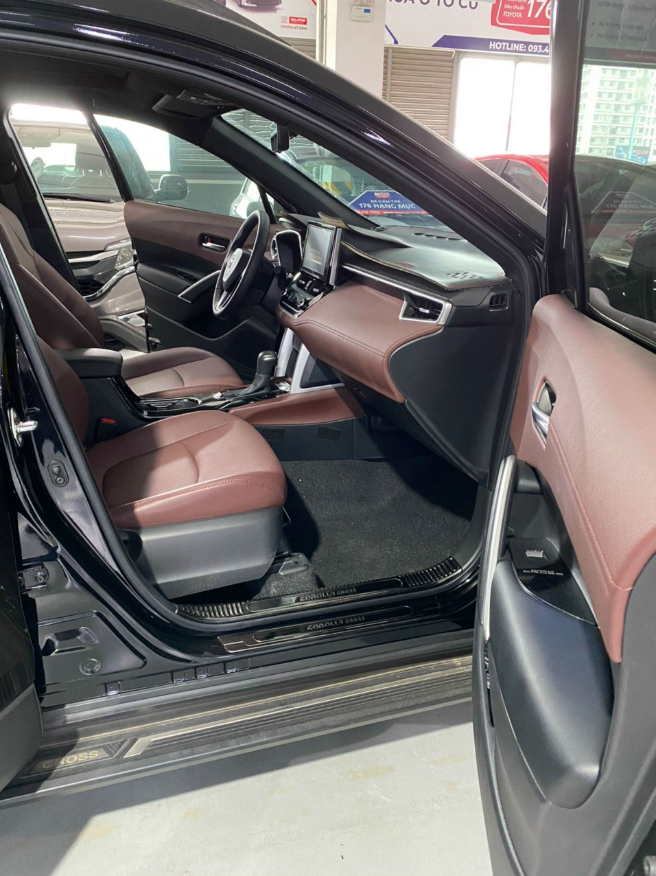 toyota-cross-2021-đen4