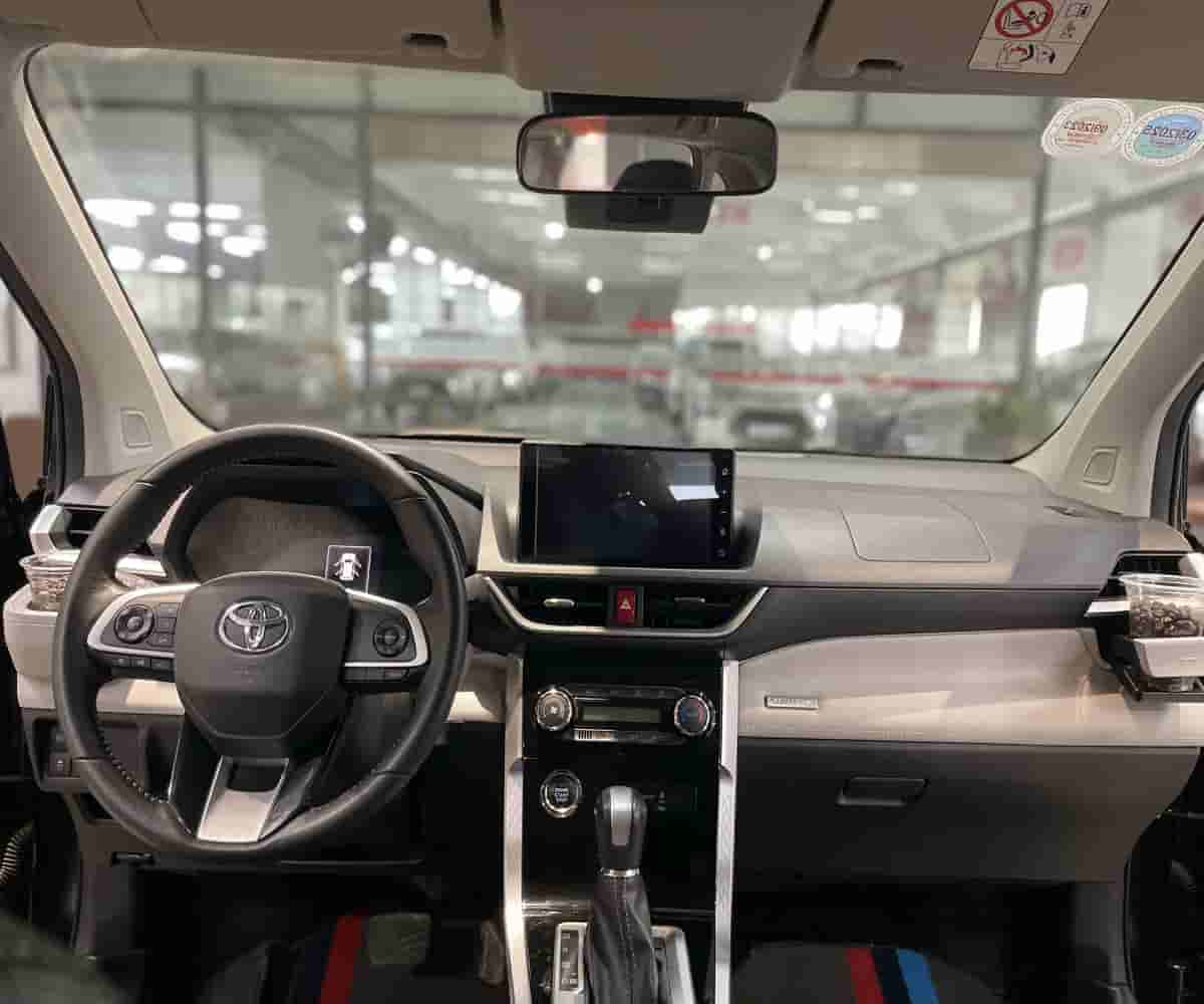 z5050688369928_62cc7ed90a27393f8334b718bf1da944